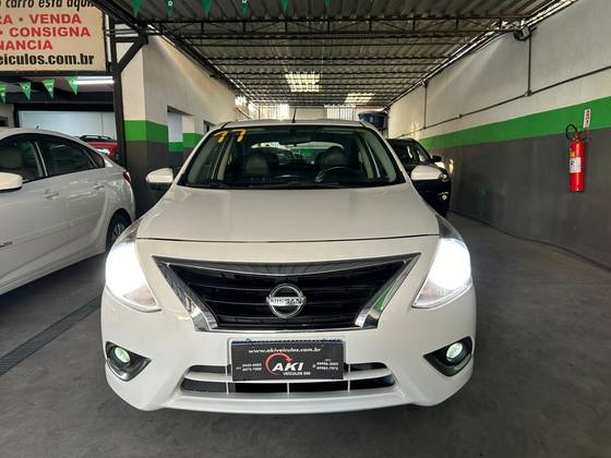 NISSAN VERSA 1.6 16V FLEXSTART UNIQUE 4P XTRONIC NISSAN VERSA 1.6 16V FLEXSTART UNIQUE 4P XTRONIC